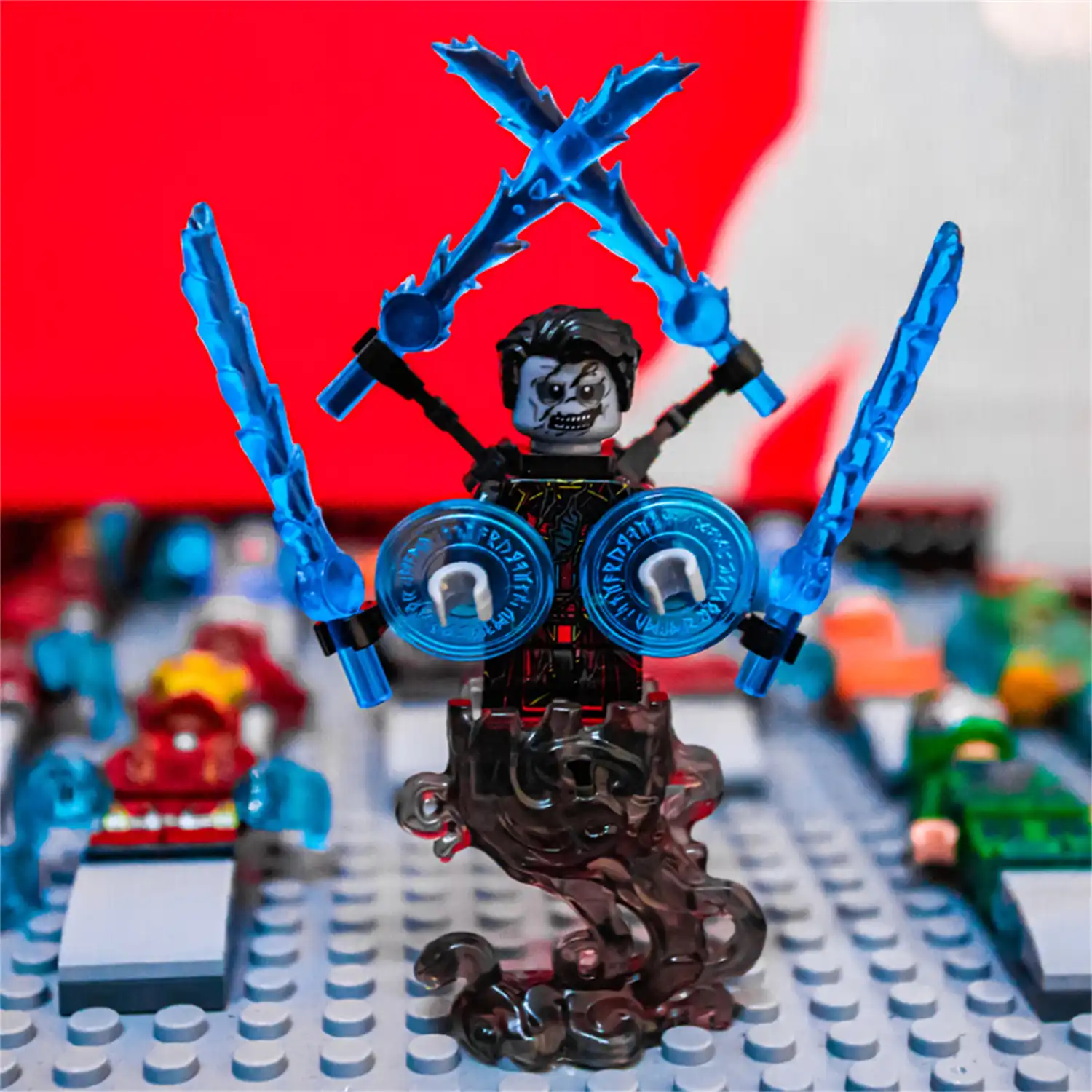 Minifigure - Doctor Strange Zombie version with blue magic shields plus a dark energy base (LEGO Alternative)