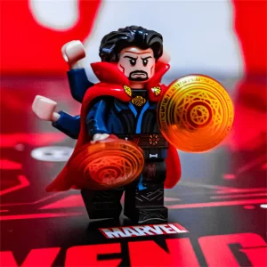 Minifigure - Doctor Strange characterized by having four arms and wielding magic shield effects​​ (LEGO Alternative)