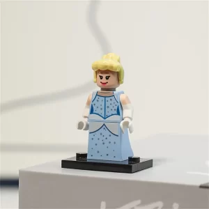 Minifigure – Cinderella (LEGO Alternative)