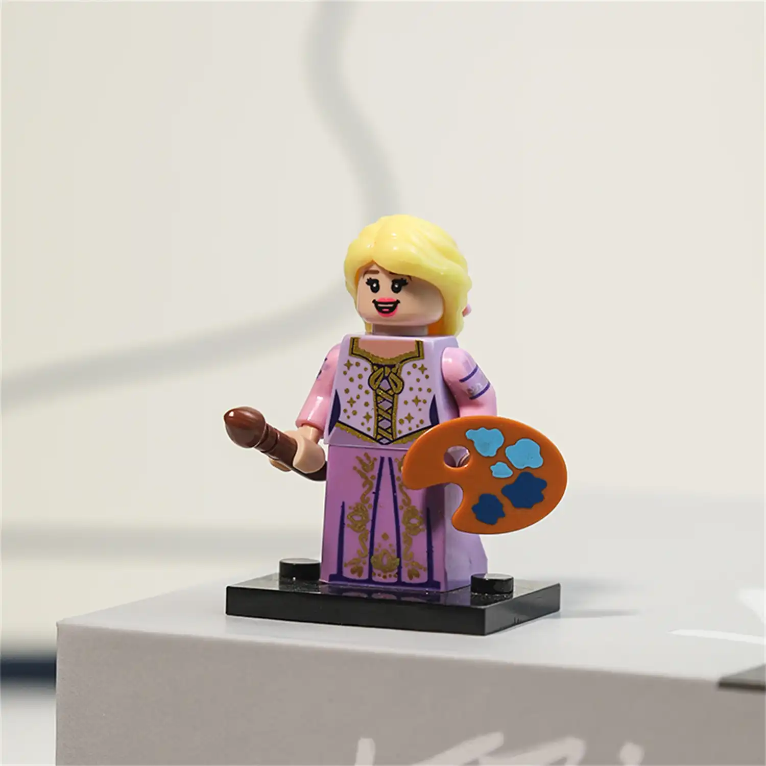 Minifigure – Rapunzel (LEGO Alternative)