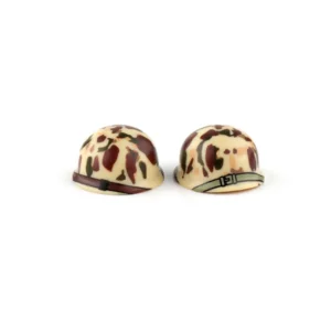 Custom Piece Miniature – Khaki colored M1 style military helmets with camouflage pattern and chin straps – 3D Print for LEGO minifigure