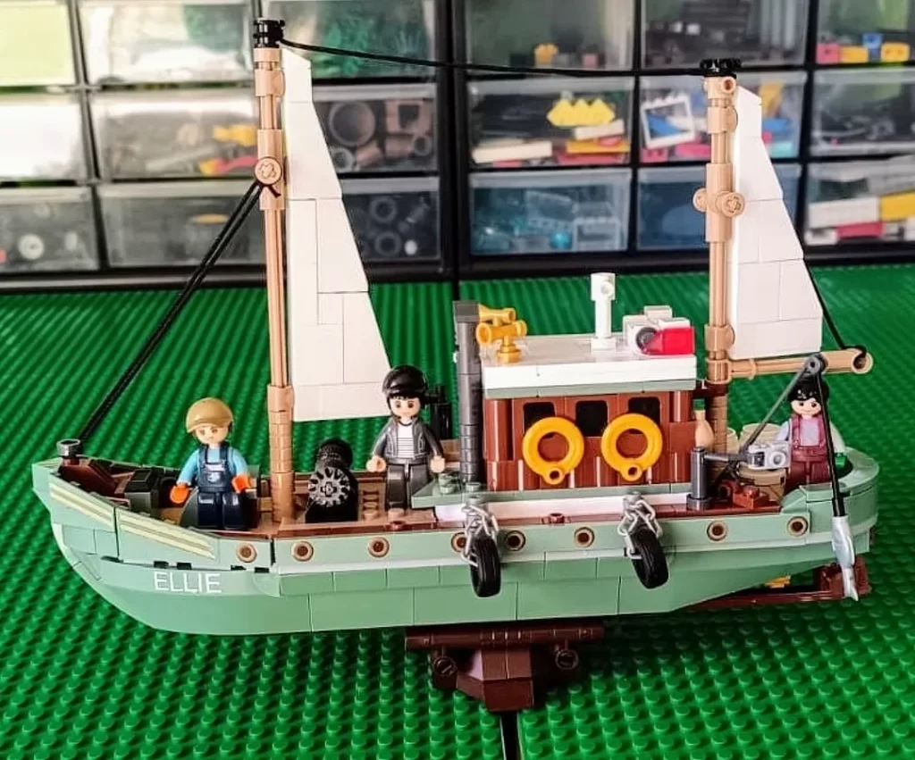 Ellie Fishing Boat (LEGO Alternative Bricks) reviewed by brickbrick1989