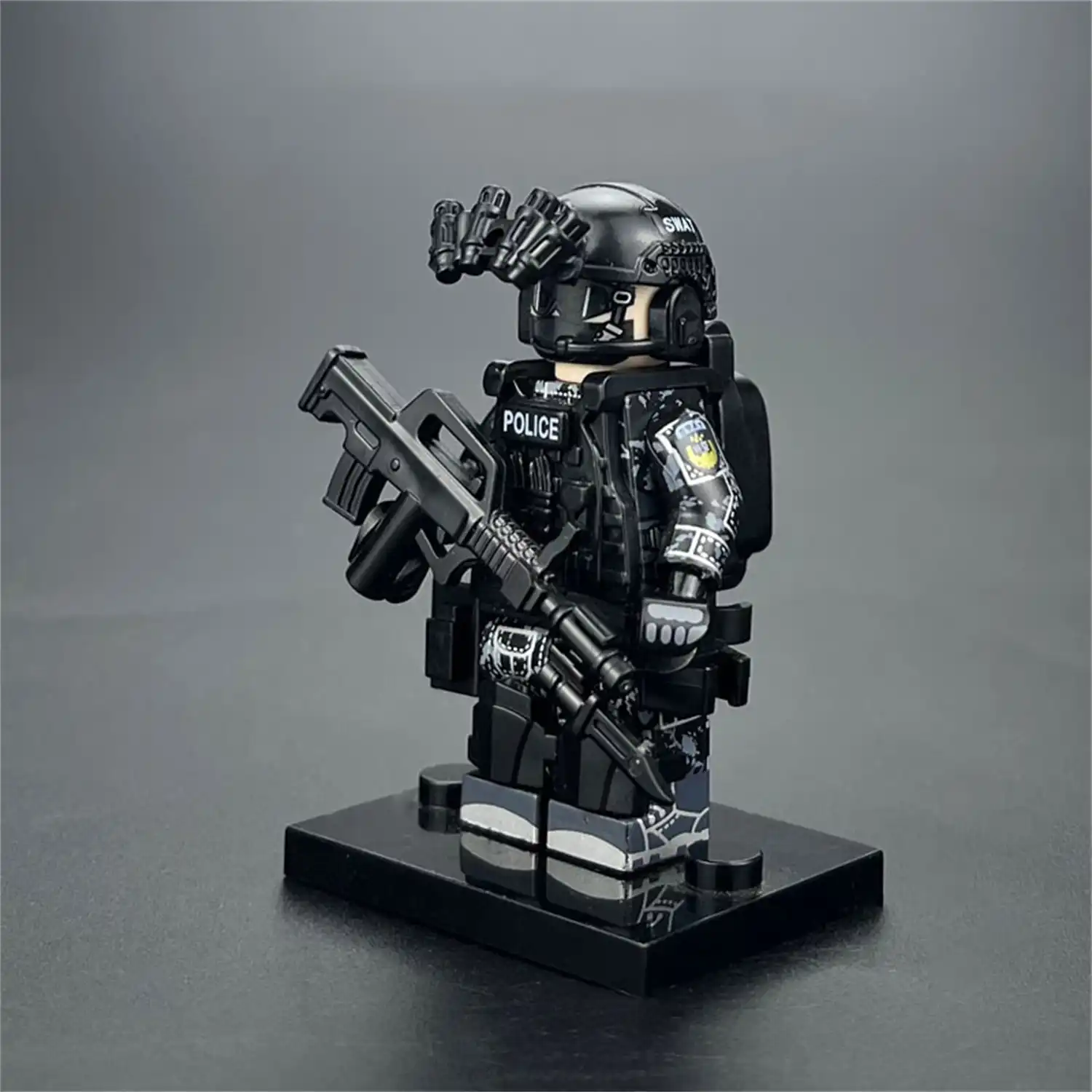 Minifigure - Chinese Special Police SWAT officer (LEGO Alternative)