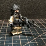Minifigure - FSB Federal Security Service operative​ modern special forces operator holding PKP machine gunner (LEGO Alternative)