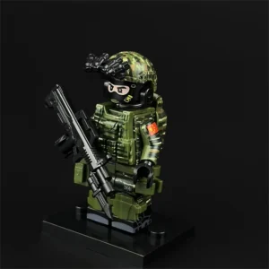 Minifigure - Snow Leopard Commando Unit and Assault Rifle (LEGO Alternative)