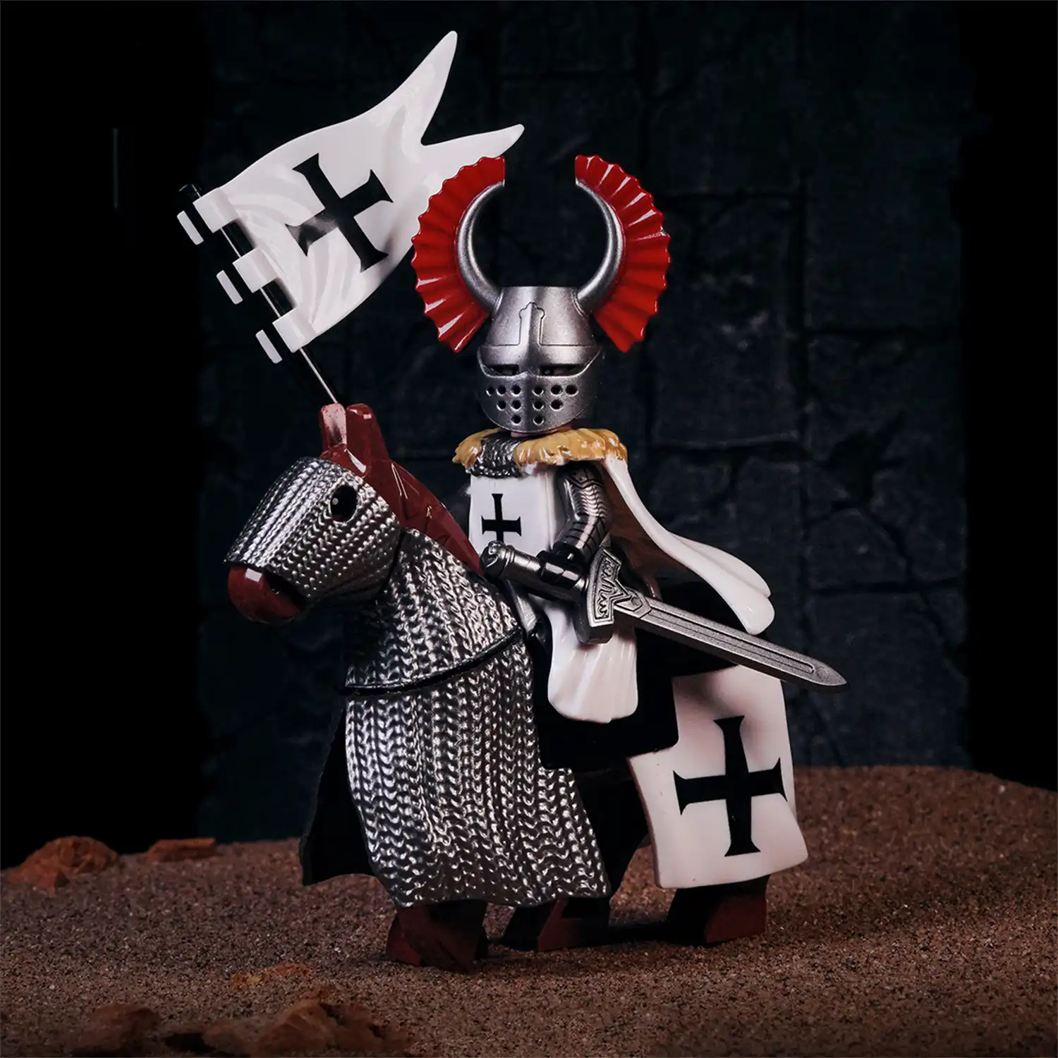 Minifigure a Teutonic Knight on warhorse LEGO Alternative
