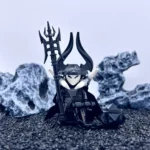 Minifigure – Ghost Faced Swordsman holding meteor hammer (LEGO Alternative)