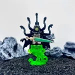 Minifigure – Skeleton Snake Demon equipped with a Tai a Sword (LEGO Alternative)