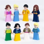 Minifigures – 8 girls dressed in various elegant gowns (LEGO Alternative)