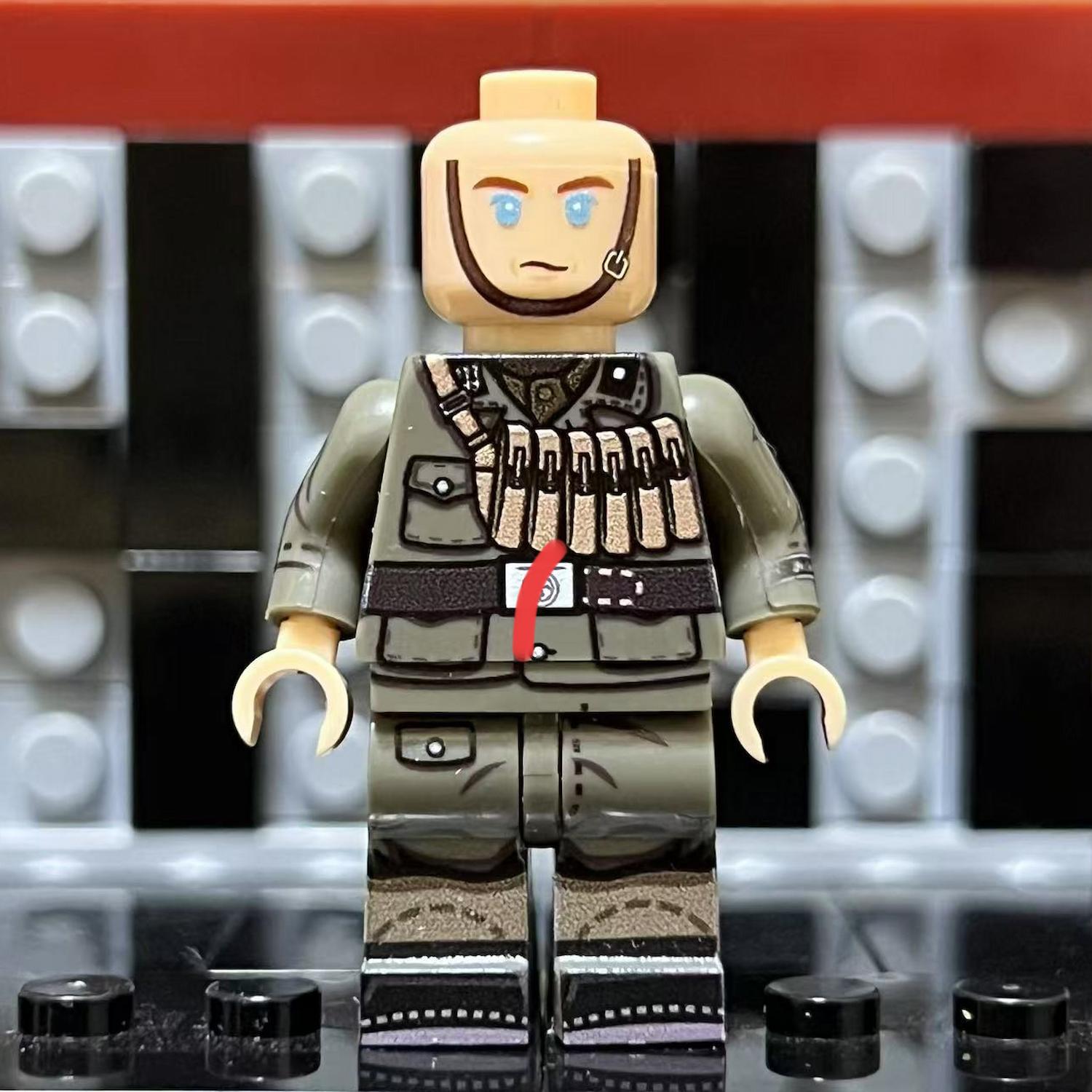 Minifigure - British volunteer soldier serving with the German military during World War II British Free Corps (Britisches Freikorps) 2 (LEGO Compatible)