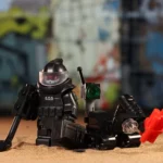 Minifigure - Explosive Ordnance Disposal (E.O.D.) technician and their bomb disposal robot (LEGO Alternative)
