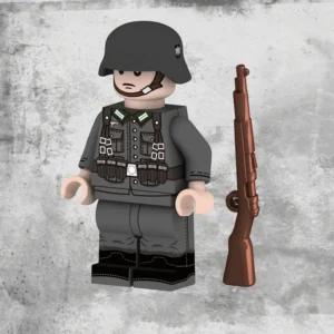 Minifigure - German Army (Heer) Rifleman infantryman (Gewehrschütze) from the World War II era (LEGO Compatible)