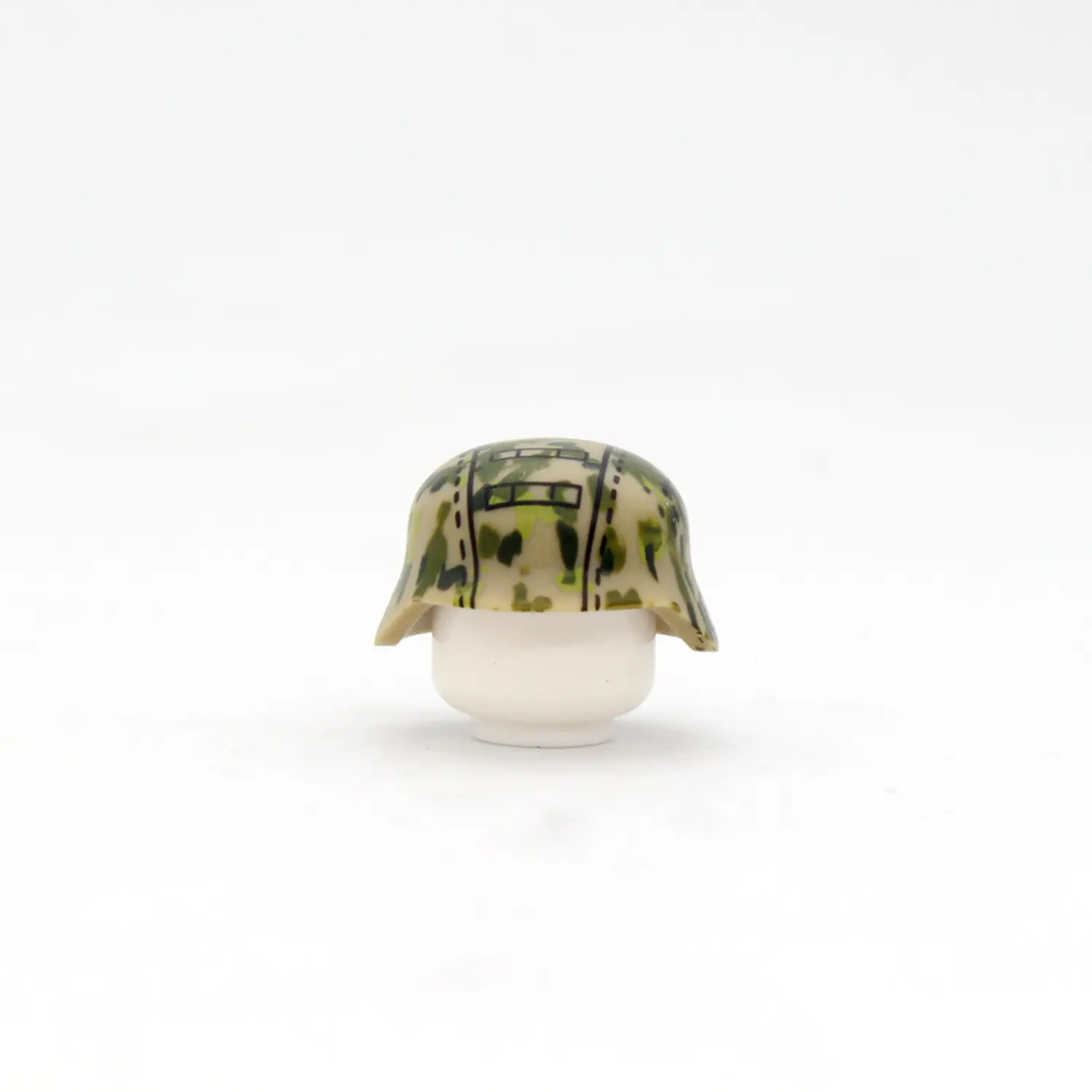 Custom Piece Miniature – military Helmet German Stahlhelm (steel helmet) decorated with a camouflage pattern known as Splittertarnmuster (splinter pattern) from the World War II – 3D Print for LEGO minifigure