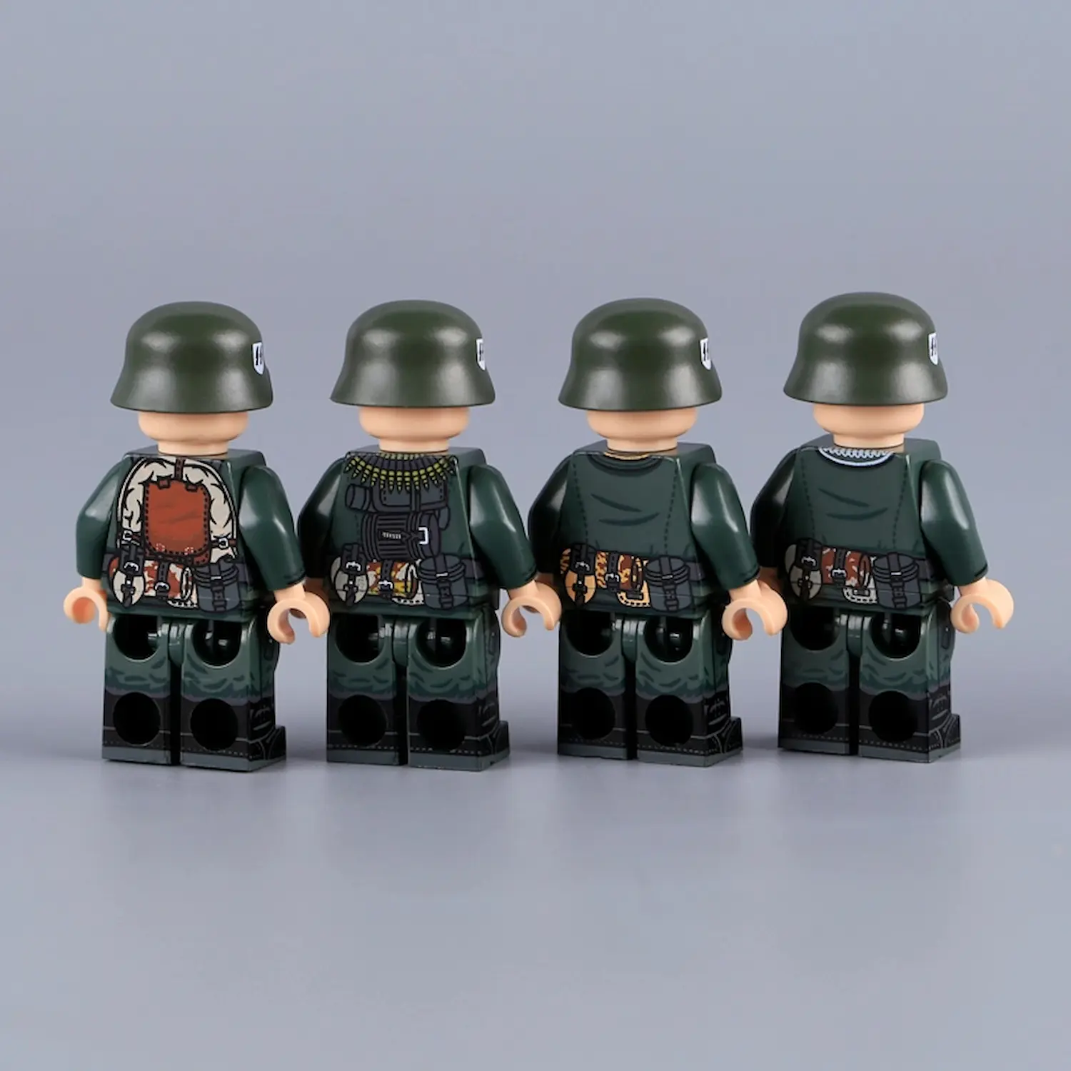 Minifigure - four different German soldiers from World War II (LEGO Compatible)