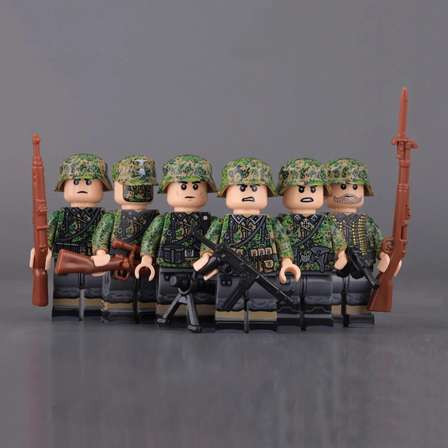 Minifigure - German Waffen-SS Infantry Squad wearing the iconic "Spring Oak Leaf" Camouflage from World War II (LEGO Compatible)