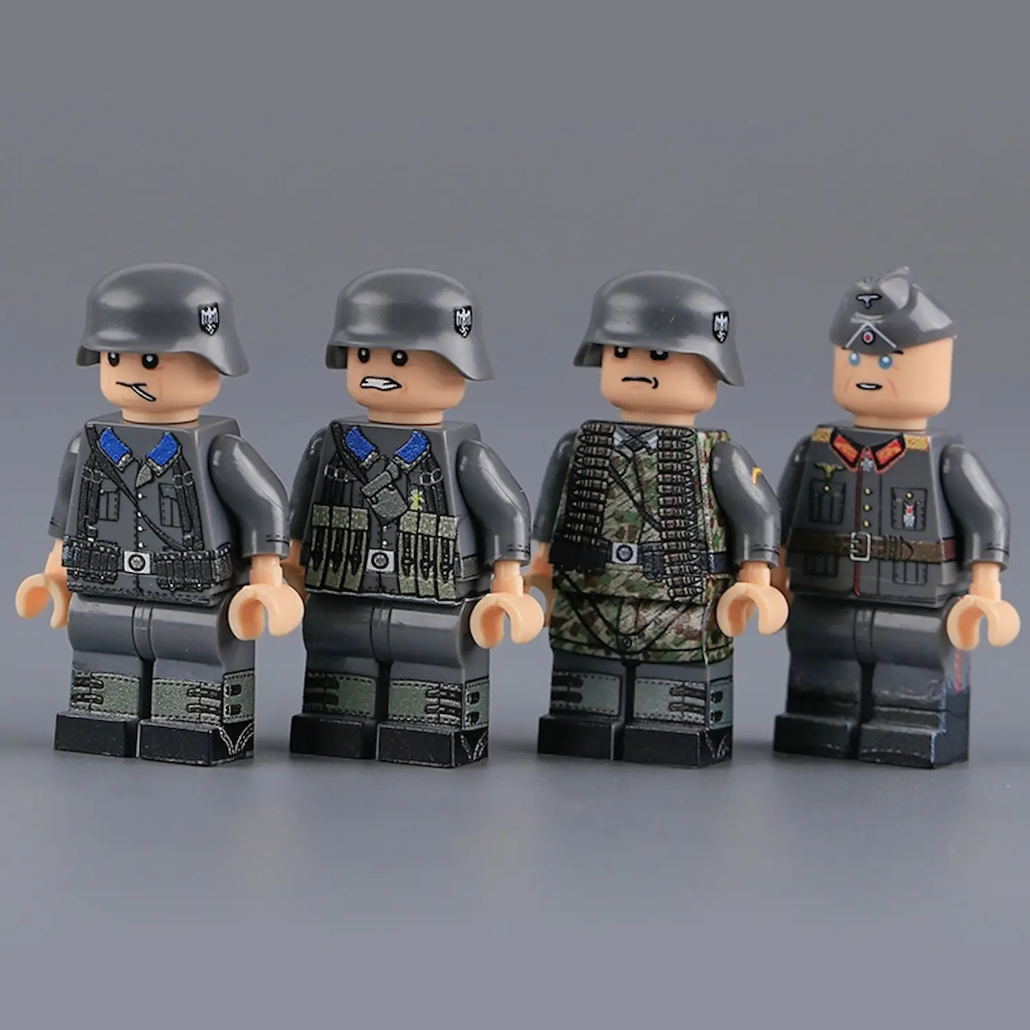Minifigure - Spanish Blue Division (250th Infantry Division) that fought with the German Army in WWII (LEGO Compatible) without flags Minifigure - Spanish Blue Division (250th Infantry Division) that fought with the German Army in WWII (LEGO Compatible) without flags