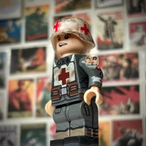 Minifigure - German Combat Medic (Sanitäter) WWII (LEGO Compatible)