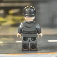 the back of the Minifigure - Italian Infantryman (77th Regiment Toscana) WWI (LEGO Compatible)