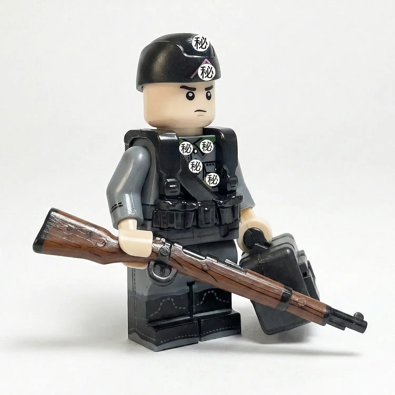 Minifigure - Heinz Linge (SS-Obersturmbannführer Hitler's Personal Valet & Bodyguard) WWII (LEGO Compatible)