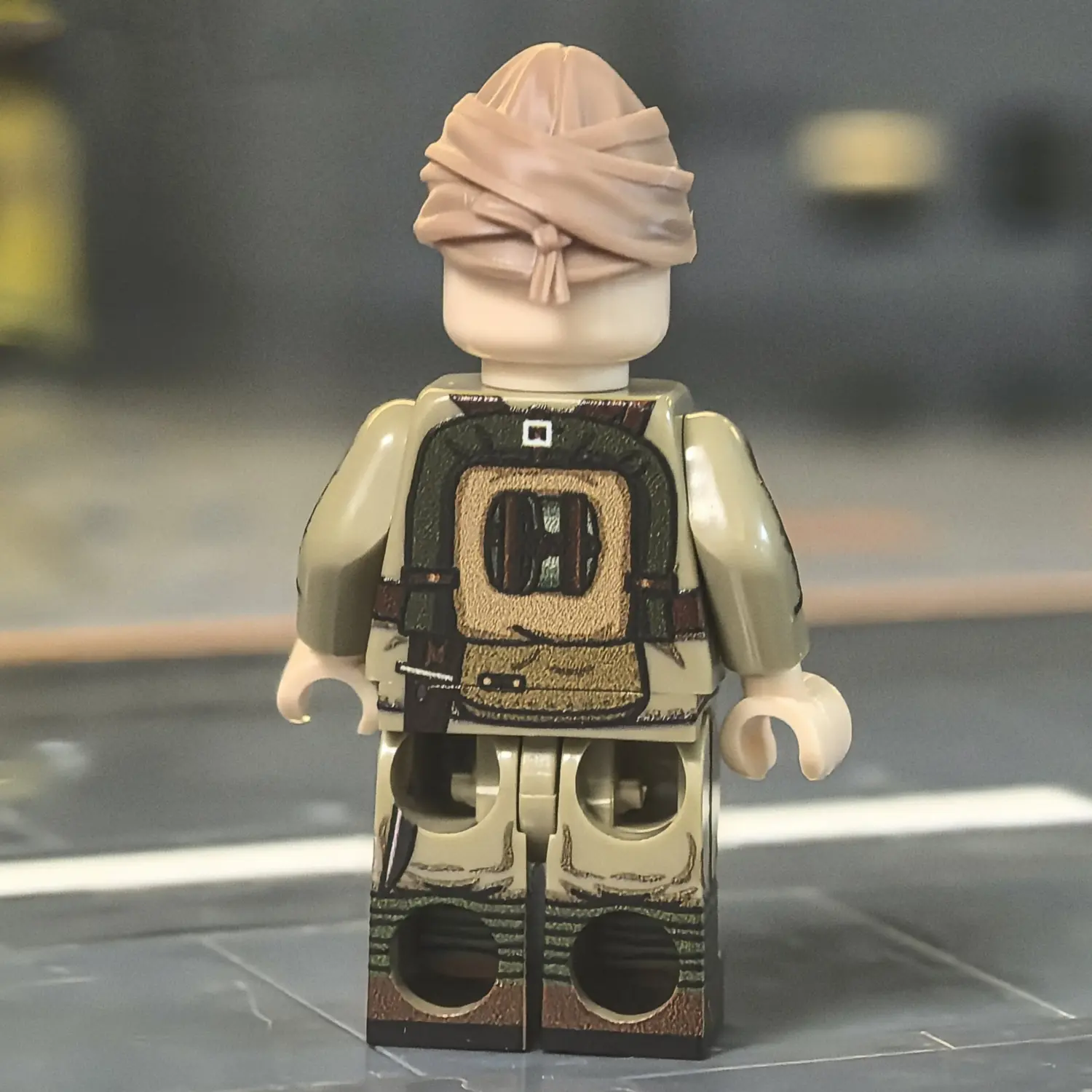 the back of the Minifigure - Ottoman Empire Infantryman (Turkish Soldier – Mehmetçik) WWI (LEGO Compatible) 2