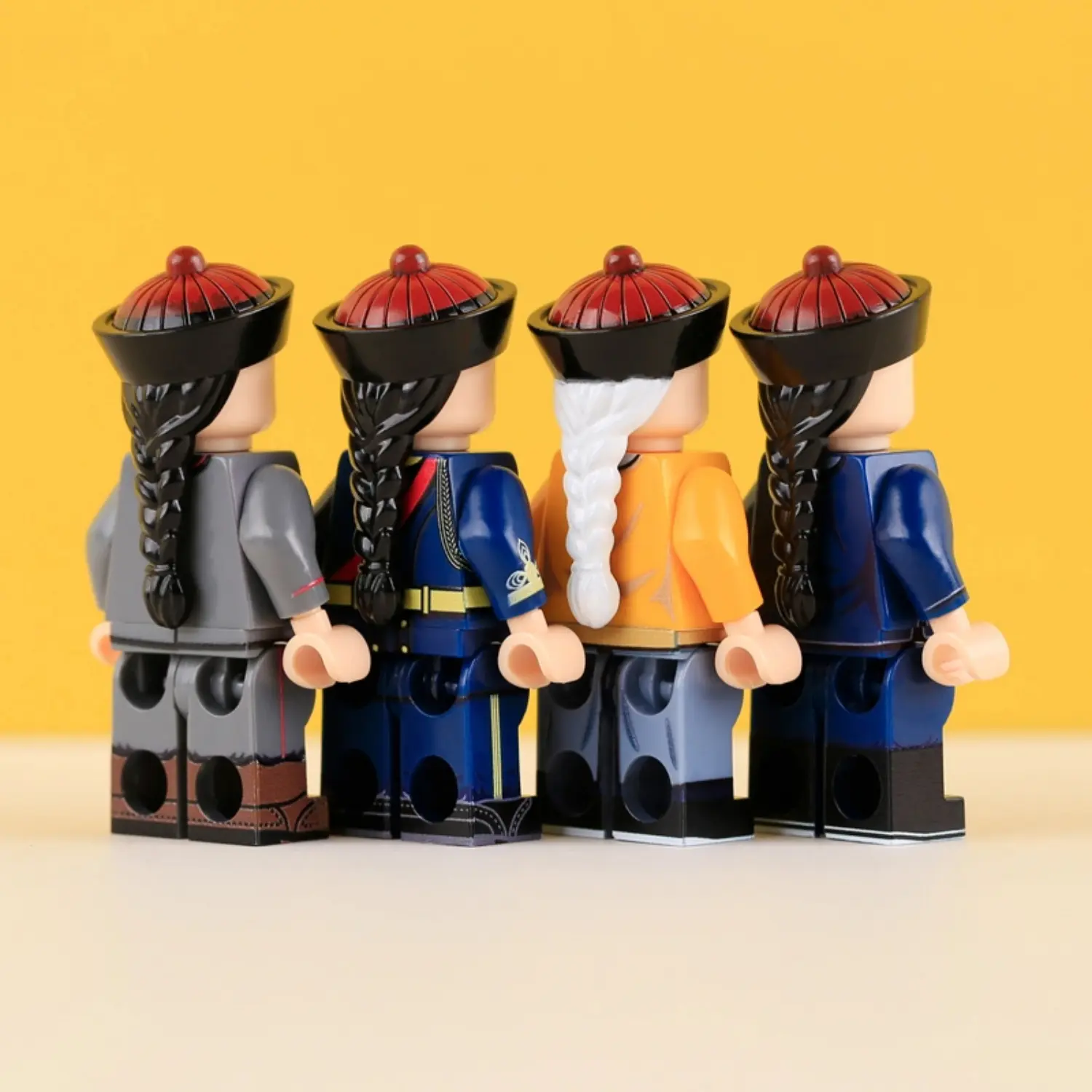 the back of the Minifigure – the political and military transition of the late Imperial Chinese era (LEGO Compatible)