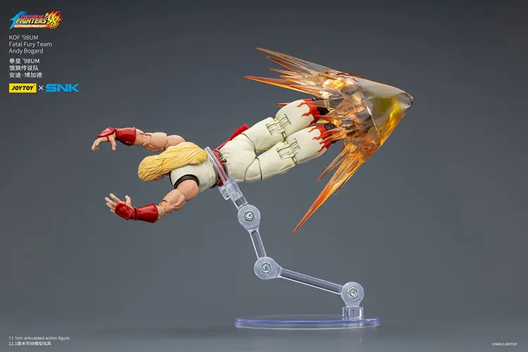 Action Figure - Andy Bogard KOF _98 UM Fatal Fury Team SNK 1 18 - JOYTOY The King of Fighters fighting on display stand rectangle image Action Figure - Andy Bogard KOF '98 UM Fatal Fury Team SNK 1/18 - JOYTOY The King of Fighters