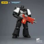 Action Figure - JOYTOY Black Templars Intercessor with Bolt Rifle, Bolt Pistol and Chainsword 1/18 - Warhammer 40K