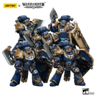 Action Figure - JOYTOY Ultramarines Invictarus Suzerain Squad 1 18 - Warhammer The Horus Heresy in white background