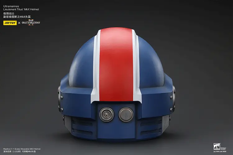 the back of Action Figure Helmet - Ultramarines Lieutenant Titus MkX 1 1 Life-Size Wearable Replica - JOYTOY Warhammer 40K rectangle image The Back Of Action Figure Helmet Ultramarines Lieutenant Titus Mkx 1 1 Life Size Wearable Replica Joytoy Warhammer 40k Rectangle Image