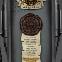 the details of the Display Stand of Action Figure Helmet - Dark Angels MkX 1 1 Life-Size Wearable Replica - JOYTOY Warhammer 40K rectangle image The Details Of The Display Stand Of Action Figure Helmet Dark Angels Mkx 1 1 Life Size Wearable Replica Joytoy Warhammer 40k Rectangle Image