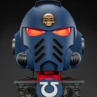The Front Of The Action Figure Joytoy Ultramarines Captain Mkx Helmet With Red Lighting & Display Stand 1 1 Life Size Replica Warhammer 40k Rectangle Image 15