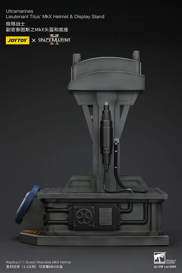 the right front of the Display Stand of Action Figure Helmet - Ultramarines Lieutenant Titus' MkX Helmet 1 1 Life-Size Wearable Replica - JOYTOY Warhammer 40K rectangle image The Right Front Of The Display Stand Of Action Figure Helmet Ultramarines Lieutenant Titus' Mkx Helmet 1 1 Life Size Wearable Replica Joytoy Warhammer 40k Rectangle Image
